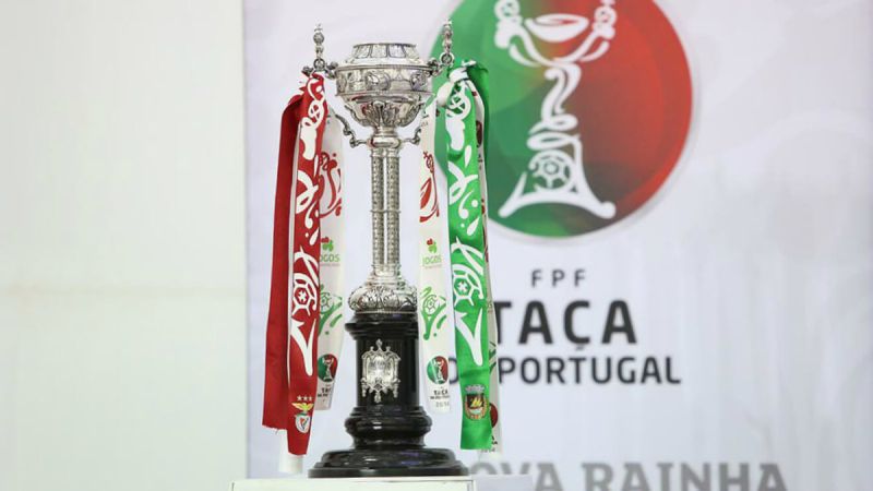 Benfica em vantagem, Porto com um pé e meio na final