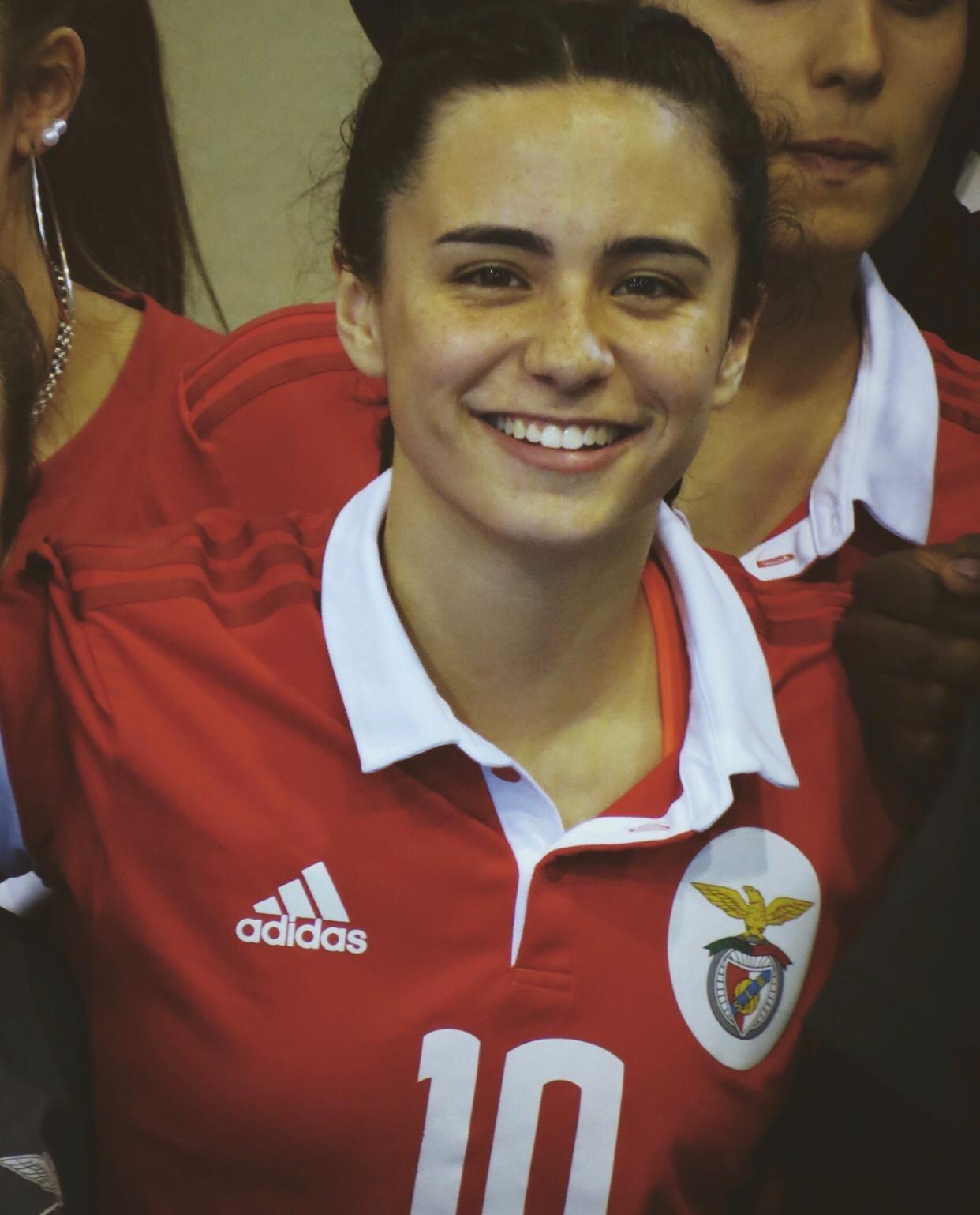 Beatriz Marques: Aspirante a Jornalista de dia, Jogadora de Voleibol no Benfica à noite