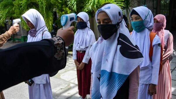 Indonésia acaba com o uso obrigatório do véu islâmico nas escolas