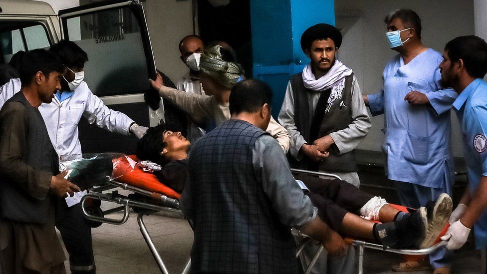 Ataque à bomba junto a uma escola em Cabul